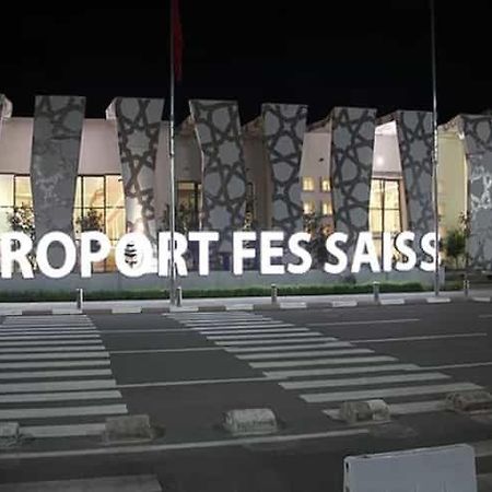 Logement Hotel Et Navette Gratuite Fès Exterior foto