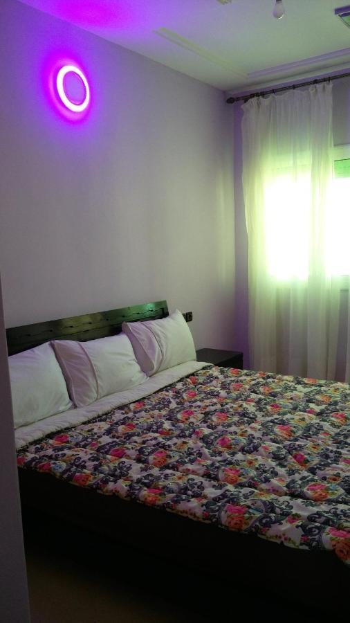 Logement Hotel Et Navette Gratuite Fès Exterior foto