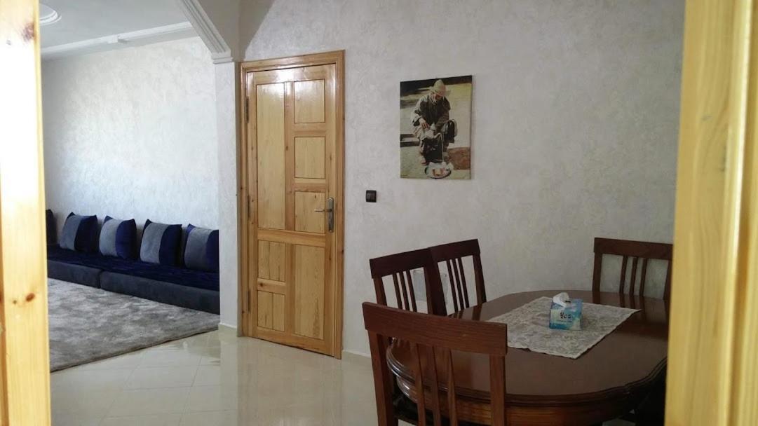 Logement Hotel Et Navette Gratuite Fès Exterior foto